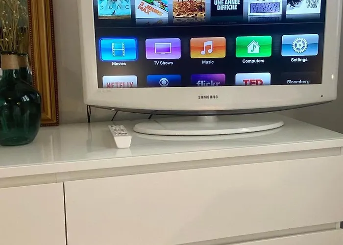 Superbe Avec Vue Et Salle D Eau Privative Dans Duplex De 140m2 - Proche Chu Clermont Homestay *